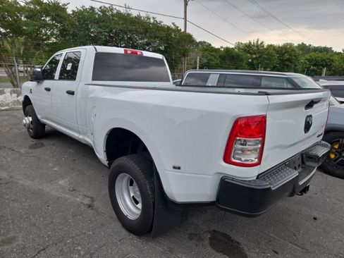 Used 2024 RAM 3500 Tradesman AWD/4WD image 4