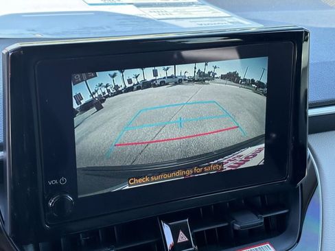 Used 2026 Toyota Corolla Cross L image 20