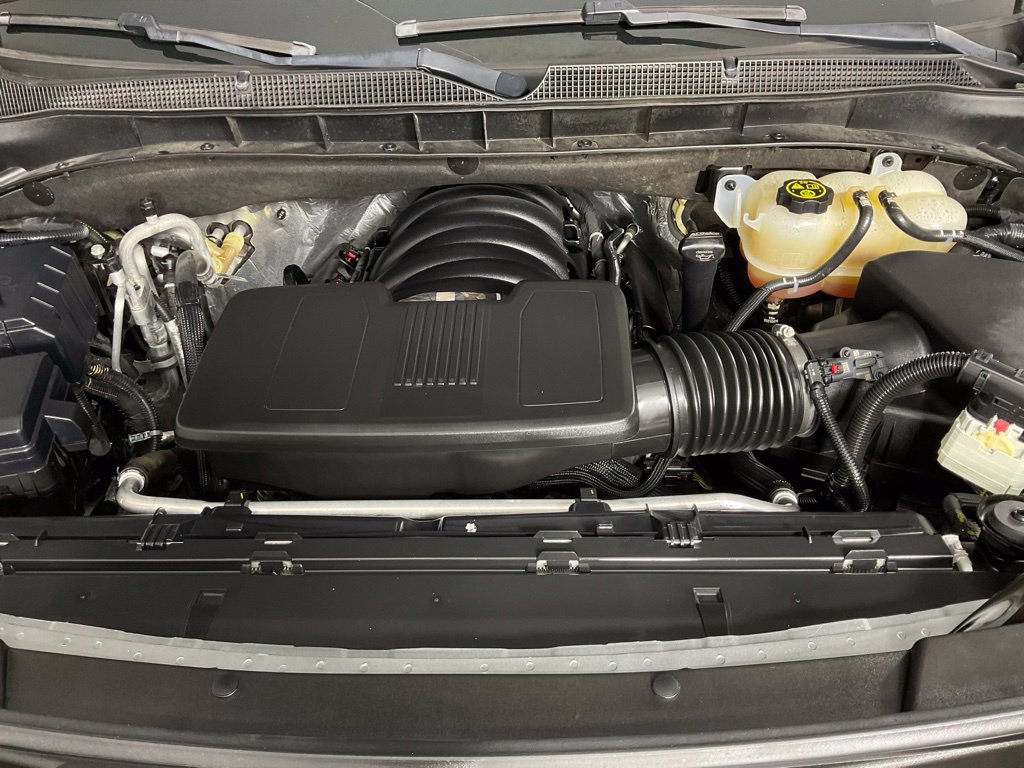 Used 2023 Chevrolet Suburban LT w/ LT Signature Plus Package RWD image 9