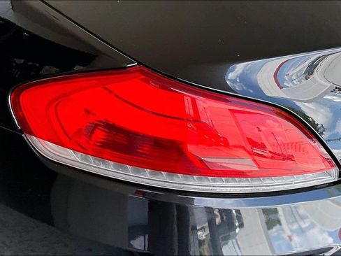 Used 2011 BMW Z4 sDrive35is RWD image 19