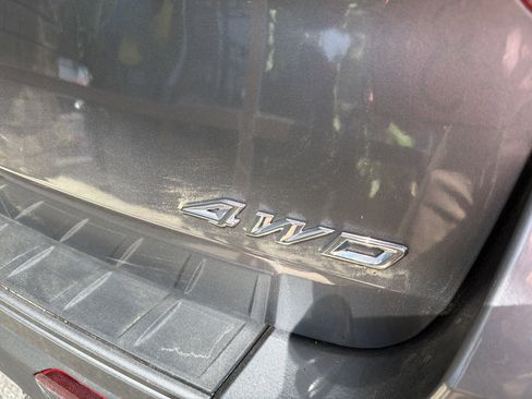 Used 2023 Ford Explorer XLT w/ Equipment Group 202A AWD/4WD image 6