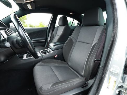 Used 2022 Dodge Charger SXT RWD image 20