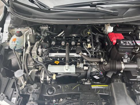 Used 2025 Nissan Versa SV FWD image 29
