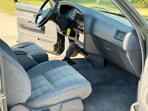 Used 1992 Toyota 4Runner SR5 AWD/4WD image 12