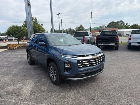 New 2026 Chevrolet Equinox LT w/ Convenience Package II FWD image 18