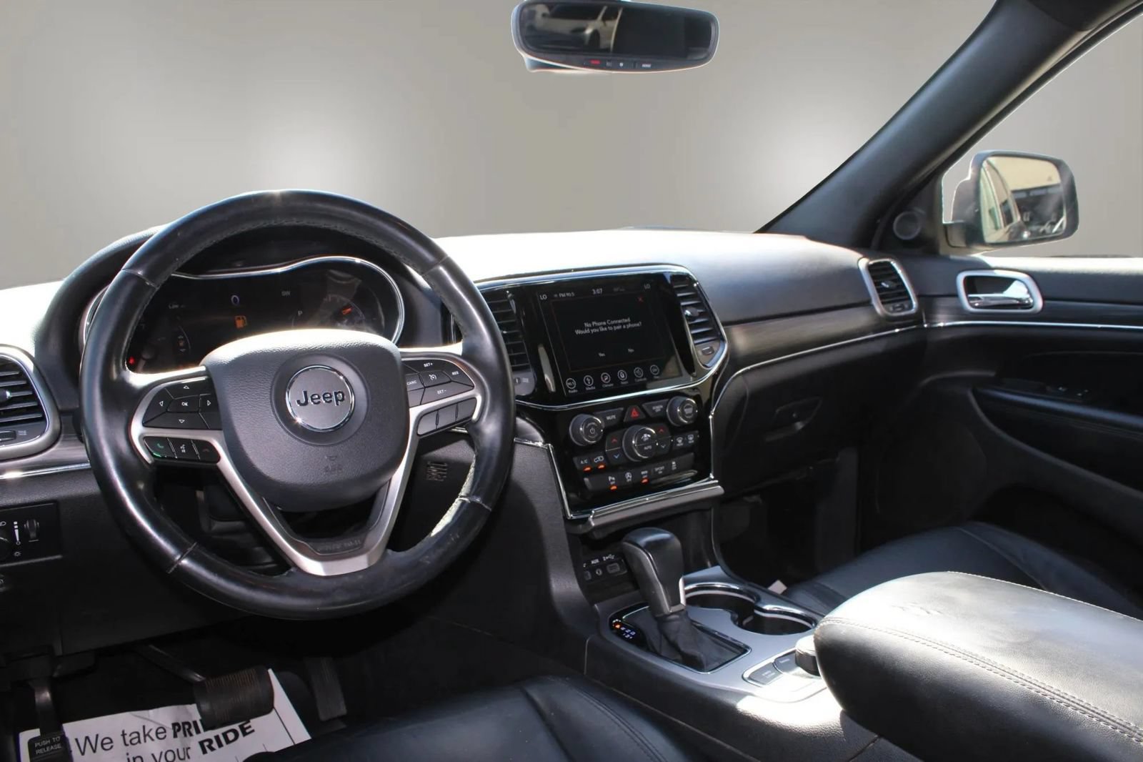 Used 2019 Jeep Grand Cherokee Limited AWD/4WD image 17