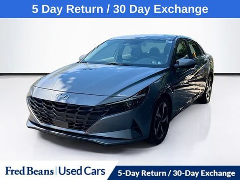 Certified 2023 Hyundai Elantra SEL w/ Convenience Package FWD image 3