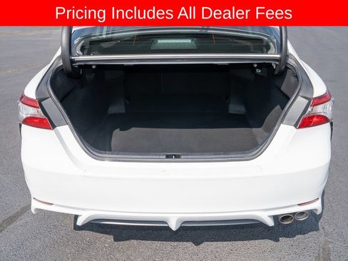 Used 2019 Toyota Camry SE FWD image 5