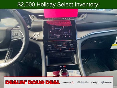 New 2025 Jeep Grand Cherokee L Laredo w/ Luxury Tech Group I image 20