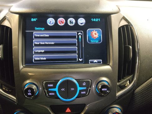 Used 2017 Chevrolet Cruze LT w/ Sun And Sound Package FWD image 25