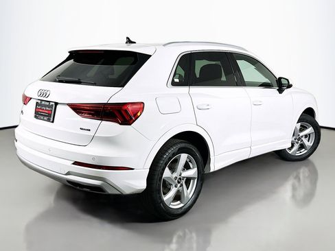 Used 2022 Audi Q3 2.0T Premium w/ Convenience Package image 14