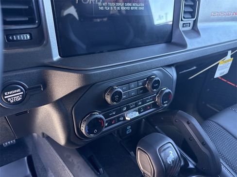 New 2025 Ford Bronco Raptor image 33