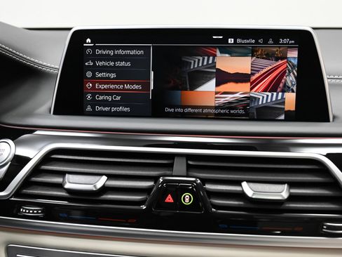 Used 2020 BMW ALPINA B7 xDrive w/ Interior Design Package image 11