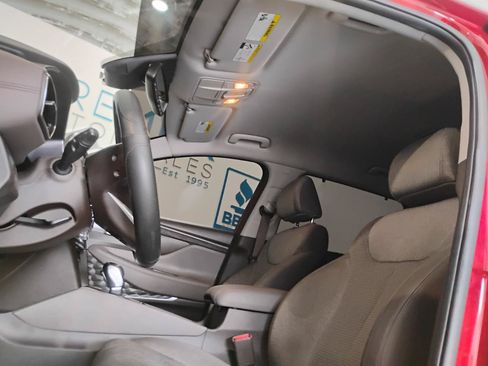 Used 2019 Hyundai Santa Fe SEL FWD image 46