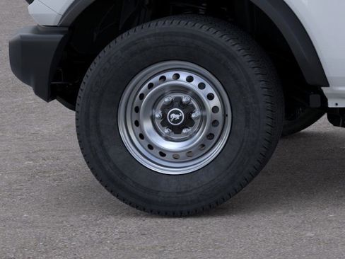 New 2025 Ford Bronco 4-Door image 21