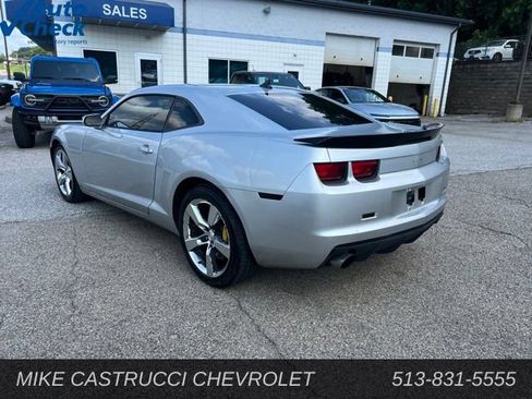 Used 2010 Chevrolet Camaro SS w/ RS Package RWD image 4