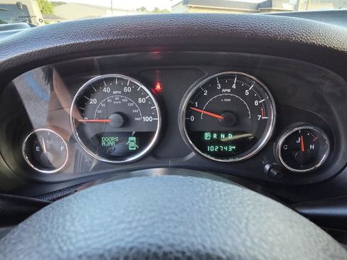 Used 2015 Jeep Wrangler Unlimited Sport AWD/4WD image 28