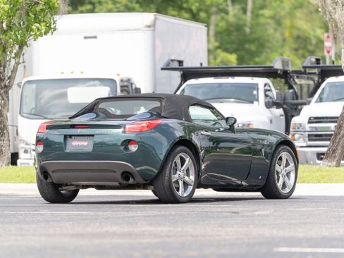 Used 2007 Pontiac Solstice GXP w/ Premium Package RWD image 40