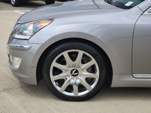Used 2013 Hyundai Equus Signature RWD image 8