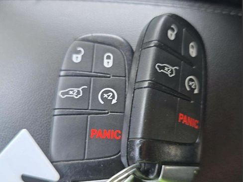Used 2019 Dodge Durango GT AWD/4WD image 18