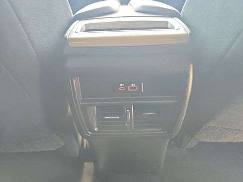Used 2021 Nissan Murano SV FWD image 14