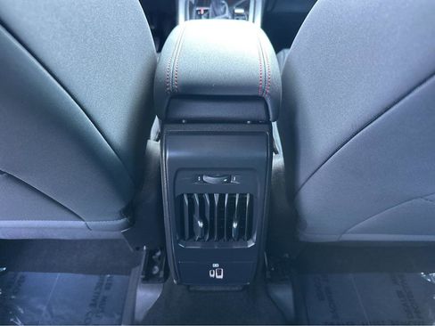 Used 2024 Dodge Hornet R/T w/ Tech Pack w/o Parking image 17