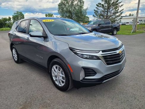 Used 2024 Chevrolet Equinox LT AWD/4WD image 4