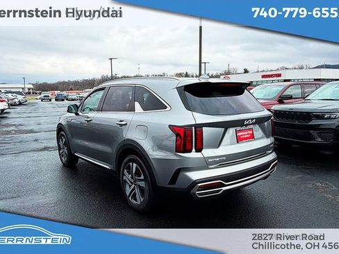 Used 2023 Kia Sorento EX AWD/4WD image 5