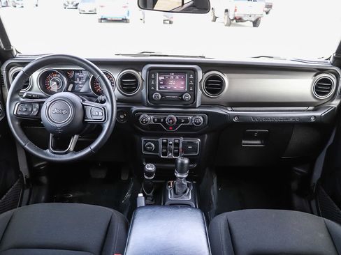 Used 2018 Jeep Wrangler Unlimited Sport S image 12
