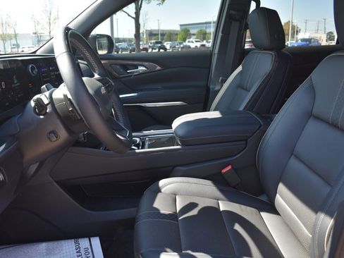 New 2026 Chevrolet Traverse High Country image 15