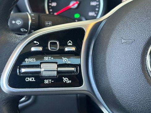 Used 2019 Mercedes-Benz C 300 Sedan image 27