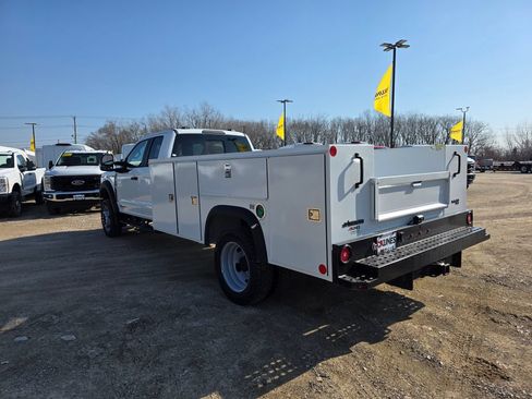 New 2026 Ford F550 4x4 Supercab Super Duty image 6
