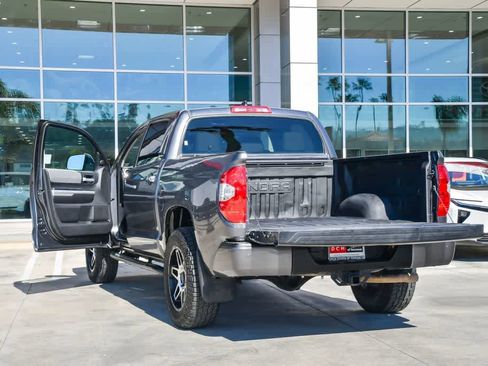 Used 2021 Toyota Tundra Limited w/ Limited Premium Package image 33