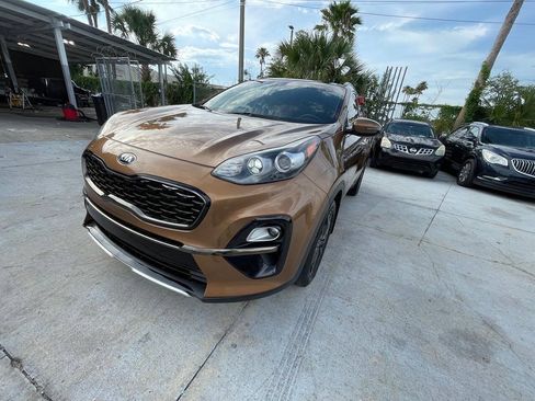 Used 2020 Kia Sportage S w/ S FWD Sunroof Package image 2