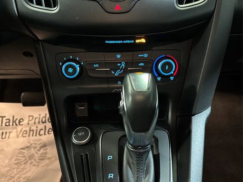 Used 2016 Ford Focus SE w/ Reverse Sensing Package image 31