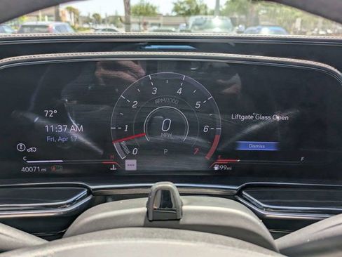 Used 2024 Cadillac Escalade ESV V image 21