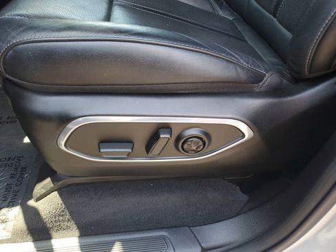 Used 2022 Jeep Wagoneer Series III image 18