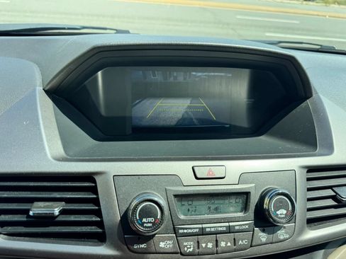 Used 2016 Honda Odyssey SE image 34