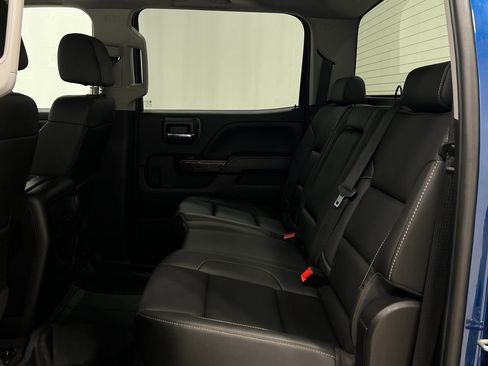 Used 2018 GMC Sierra 2500 SLT w/ Duramax Plus Package AWD/4WD image 34