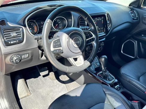 Used 2018 Jeep Compass Limited w/ Navigation Group AWD/4WD image 2
