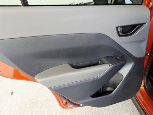 Certified 2025 Subaru Crosstrek 2.5i Premium AWD/4WD image 8