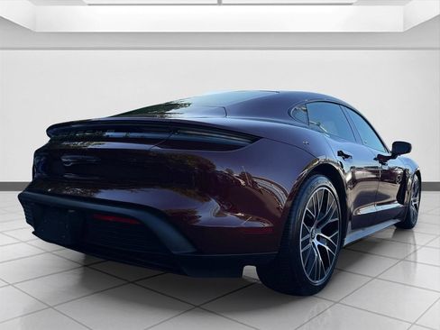 Used 2022 Porsche Taycan RWD image 5