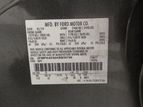 Used 2019 Ford Edge Titanium AWD/4WD image 33