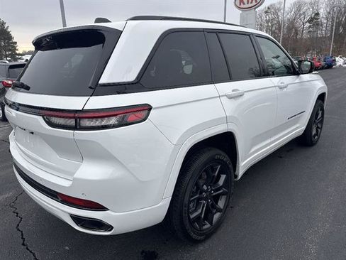 Used 2024 Jeep Grand Cherokee Limited 4xe AWD/4WD image 8