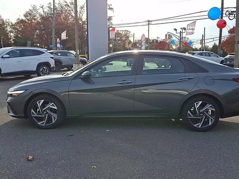 Certified 2025 Hyundai Elantra Sport image 5