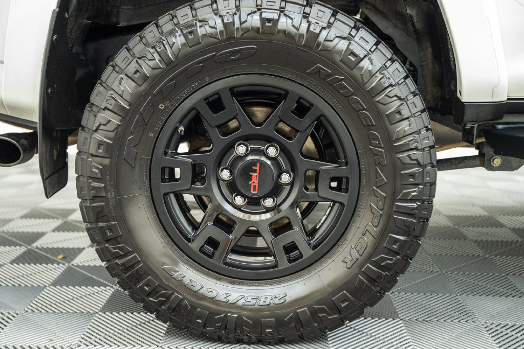 Used 2022 Toyota 4Runner TRD Off-Road Premium AWD/4WD image 16