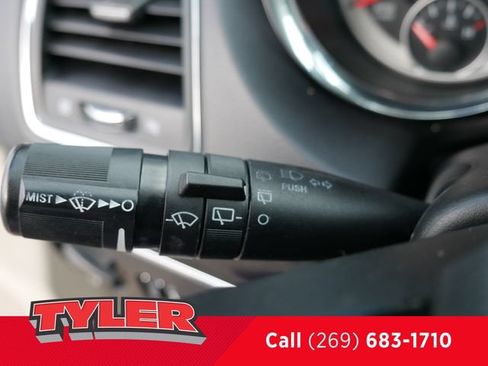 Used 2017 Dodge Grand Caravan SXT FWD image 26