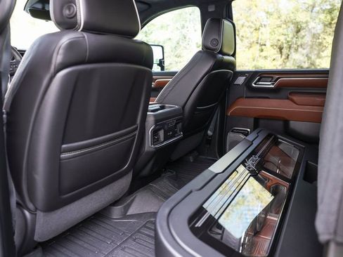 Used 2024 GMC Sierra 3500 Denali Ultimate image 34