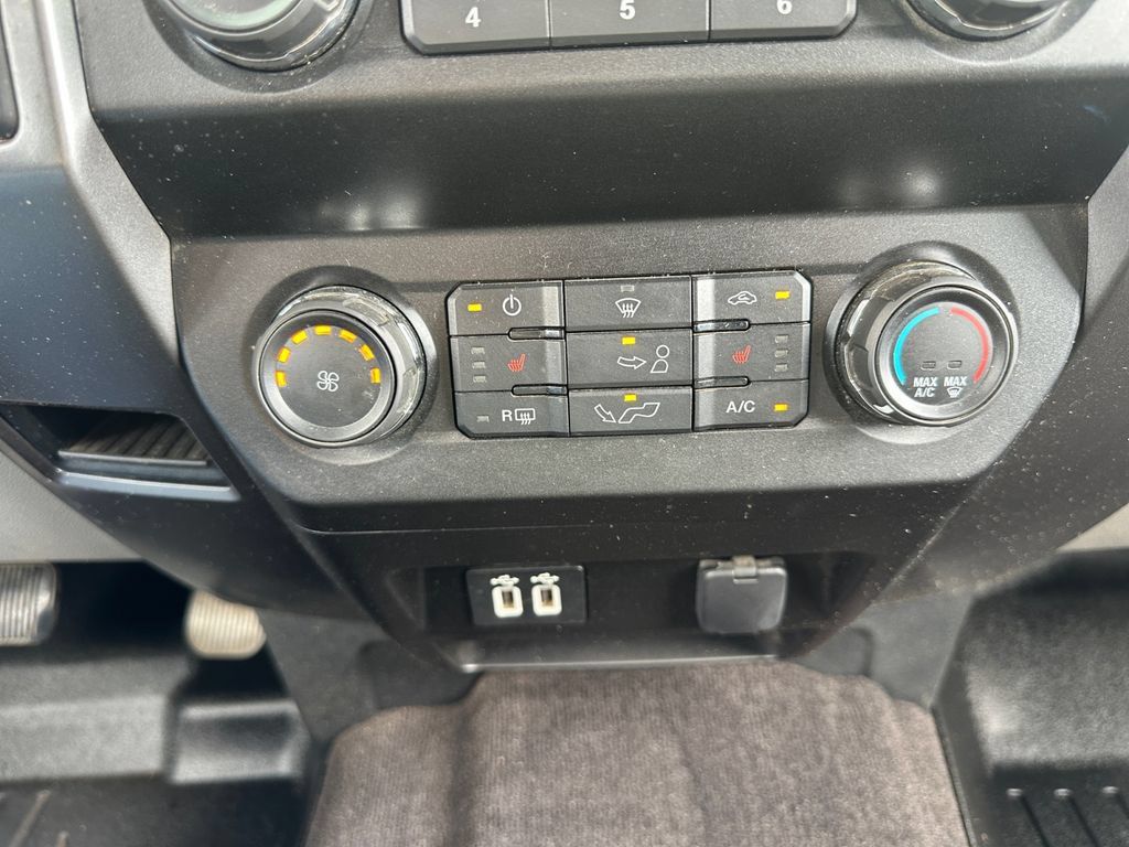 Used 2020 Ford F150 XLT w/ Equipment Group 302A Luxury AWD/4WD image 27