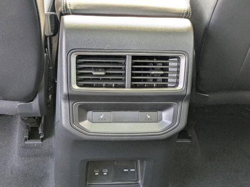 New 2026 Volkswagen Atlas Cross Sport SEL R-Line image 30